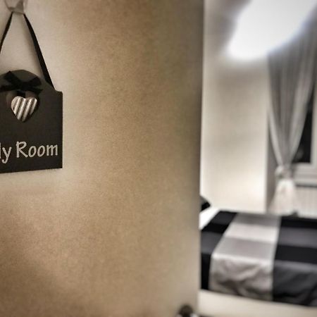Domus Alysar Apartment Rome Bagian luar foto